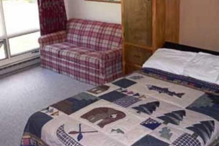 Room 17 of 34