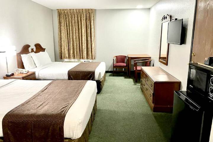 Star City Inn & Suites