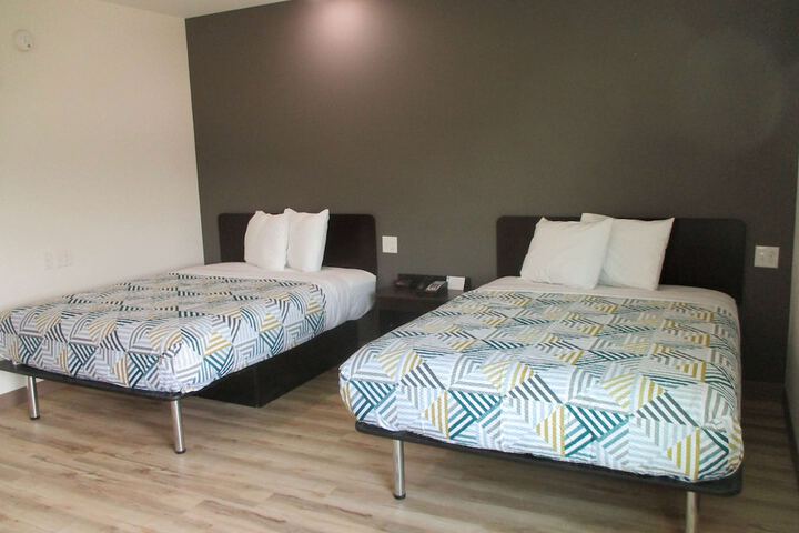 Room 11 of 29