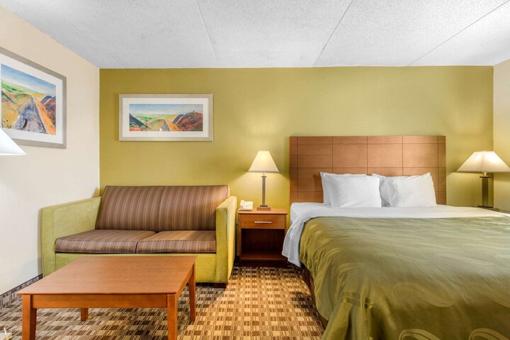 Room 12 of 31