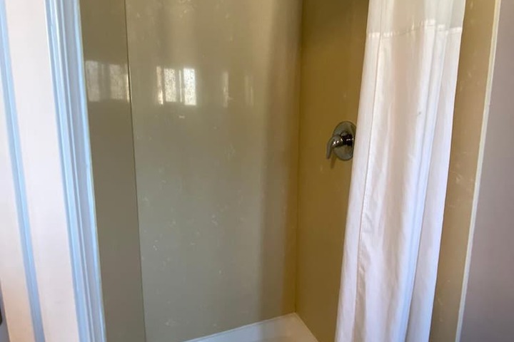 Room 18 of 33