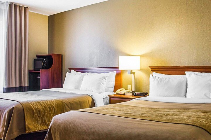 Room 20 of 34