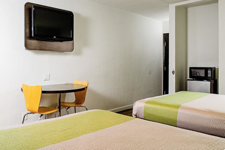 Room 37 of 42