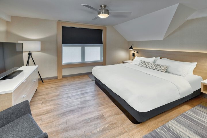 Room 42 of 56