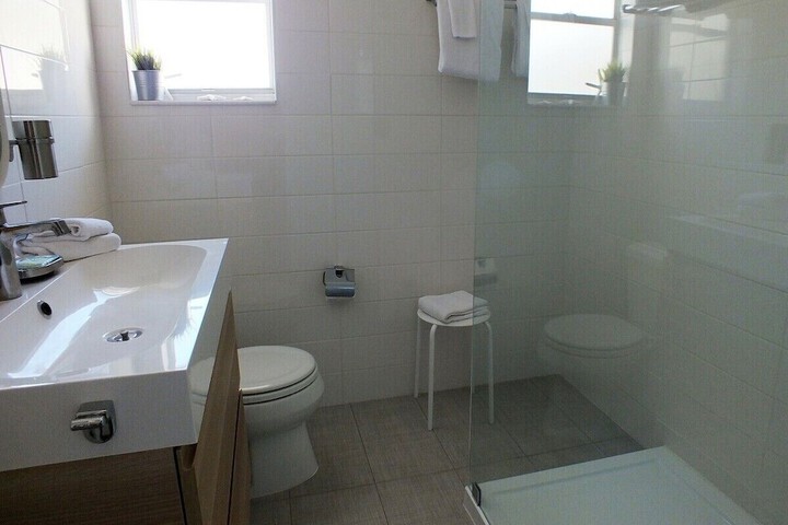 Room 62 of 184