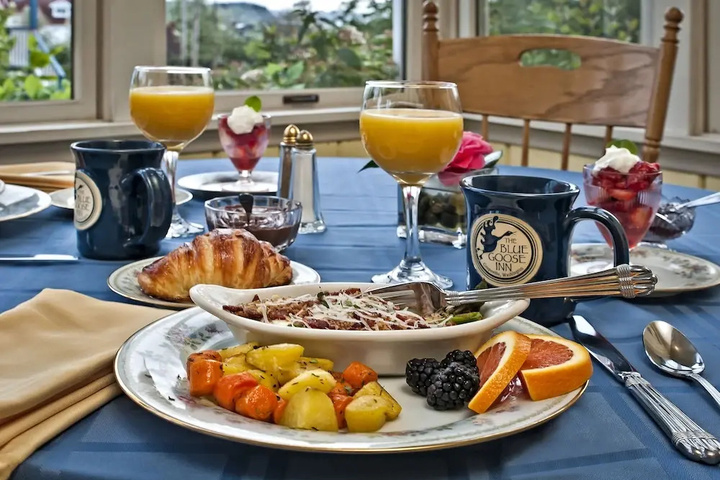 Blue Goose Inn B & B