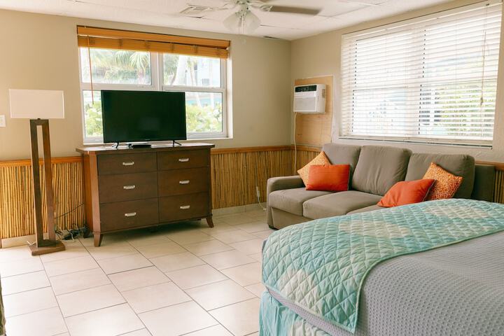 Room 30 of 59