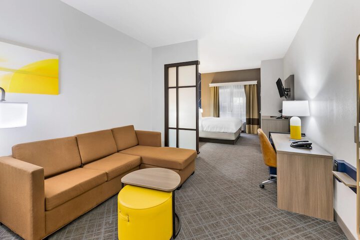 Comfort Suites Pecos
