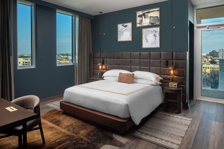 Room 40 of 81