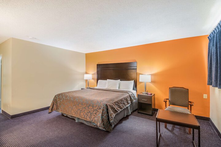 Room 17 of 29