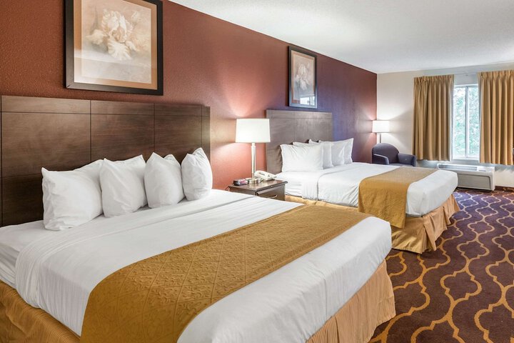 Room 8 of 22