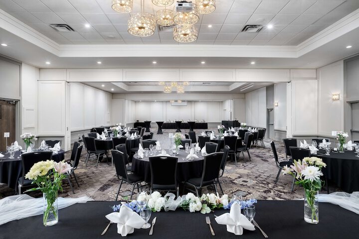 Prestige Rocky Mountain Resort Cranbrook WorldHotels Crafted