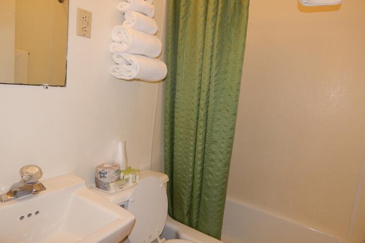 Room 14 of 34