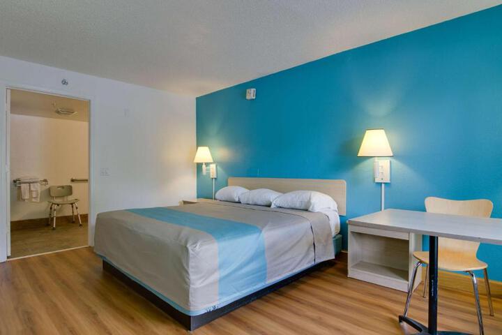 Motel 6-Atlanta GA