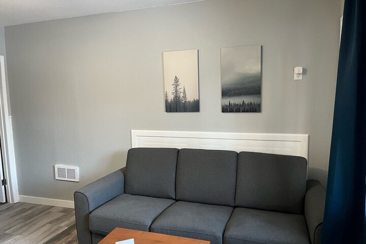 Room 44 of 86