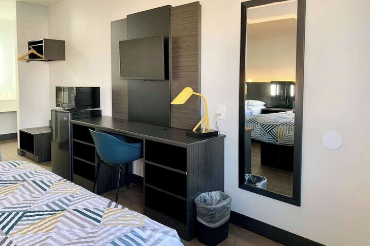 Room 14 of 14