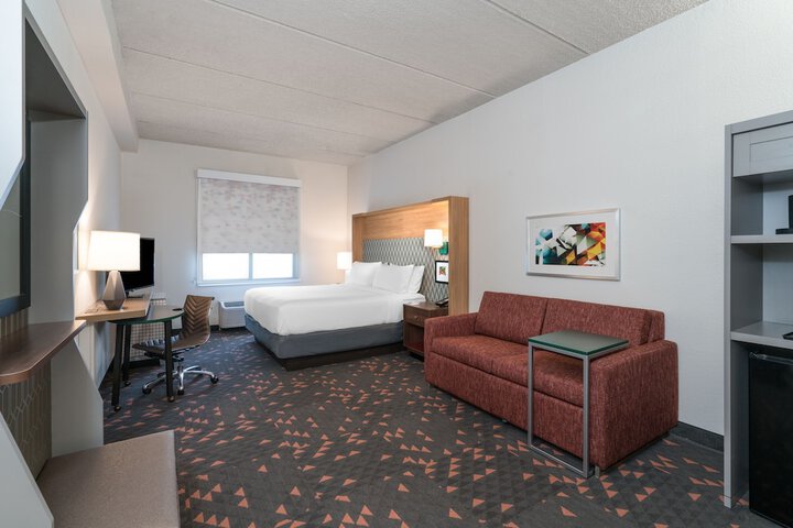 Room 15 of 22