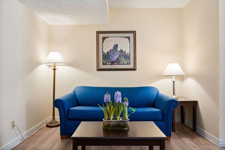 Room 33 of 57