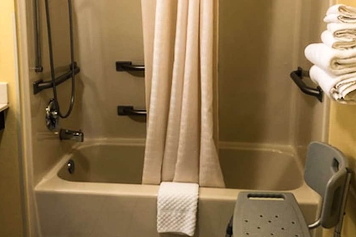 Room 21 of 44