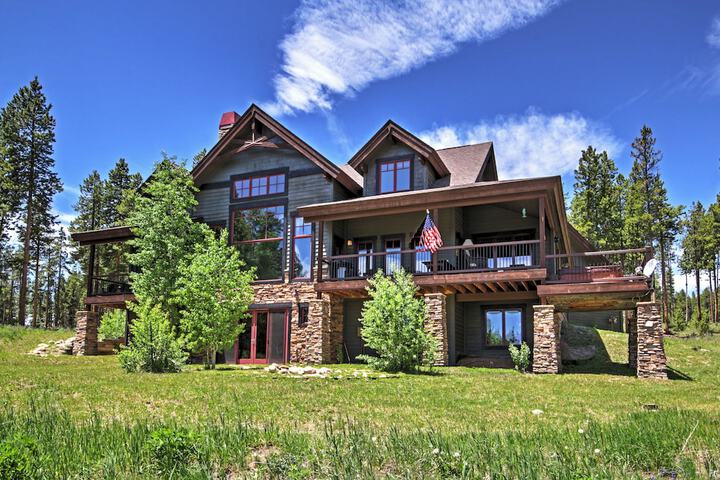 Tabernash Retreat w / Hot Tub & Stunning Mtn Views!