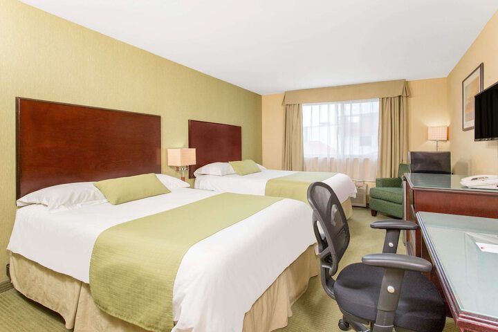 Room 7 of 30