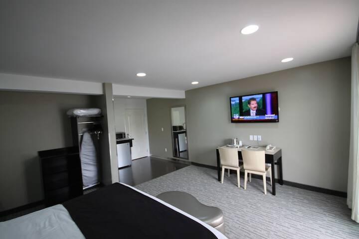 Room 16 of 25