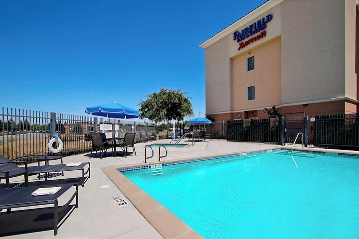 Pool 3 of 23