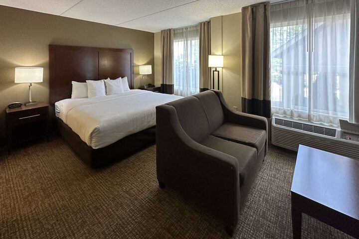 Room 22 of 35