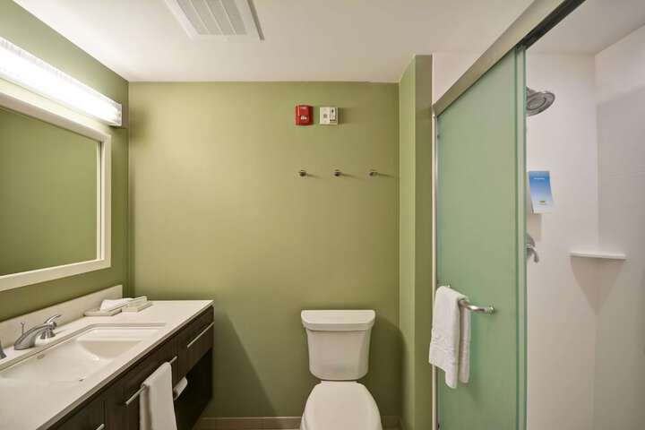 Room 26 of 41