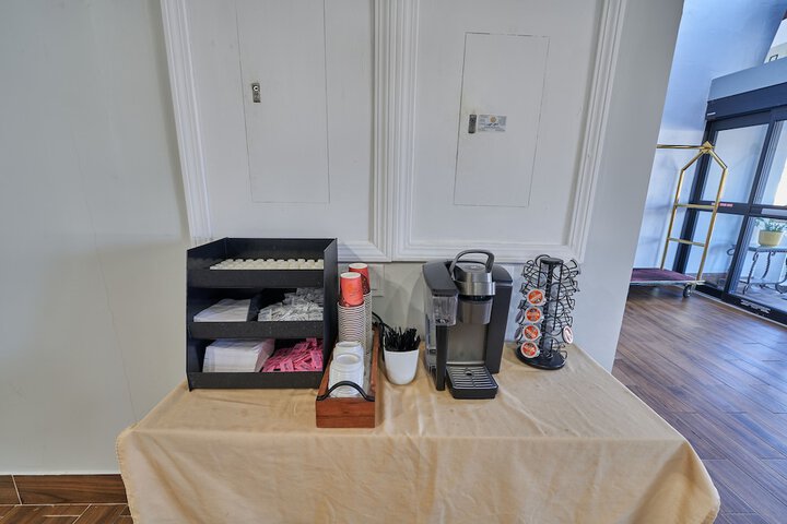 Breakfast/Coffee Service 39 of 50