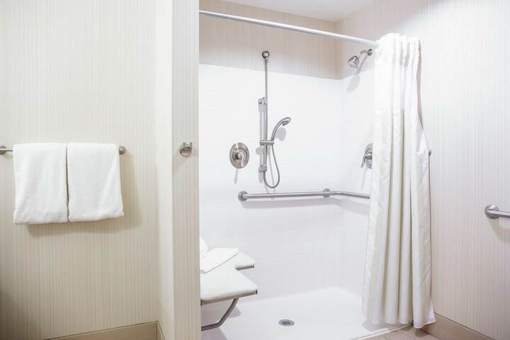 Hilton Garden Inn Milwaukee Downtown