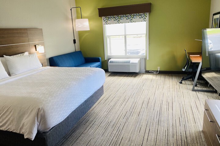 Holiday Inn Express & Suites Enterprise by IHG