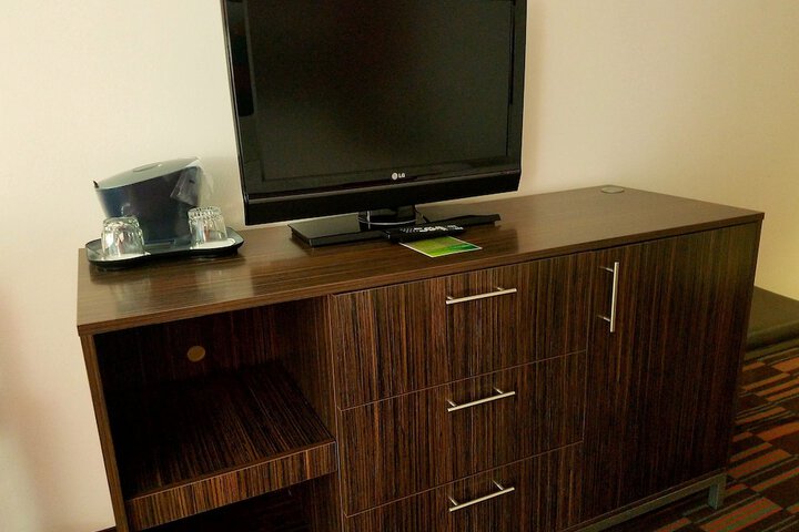Room 19 of 35