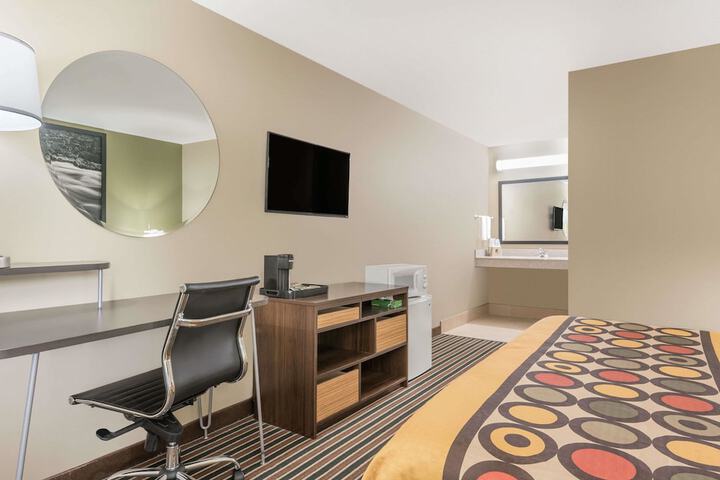 Super 8 by Wyndham Bryant Little Rock Area