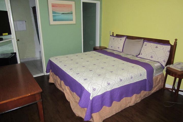 Room 27 of 54