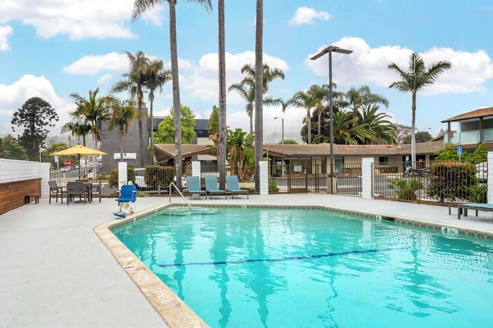 Pool 4 of 38