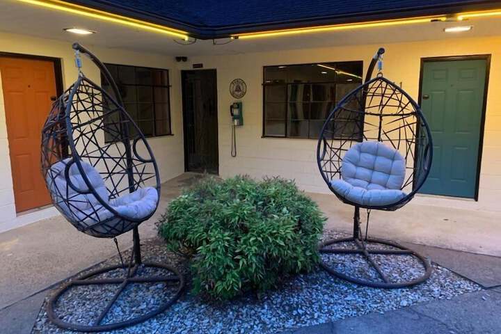 Hotel 4 of 42