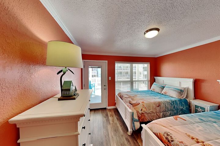 Room 22 of 35