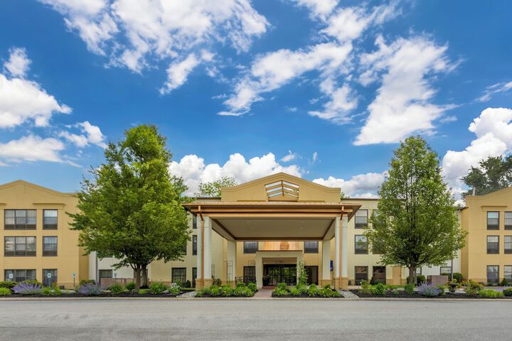 Comfort Suites State College near Penn State