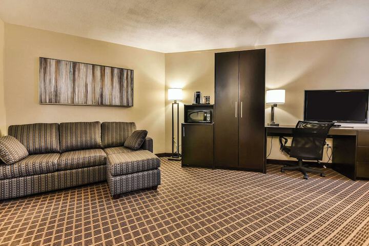 Room 15 of 29