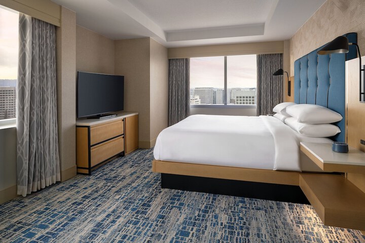Room 36 of 104