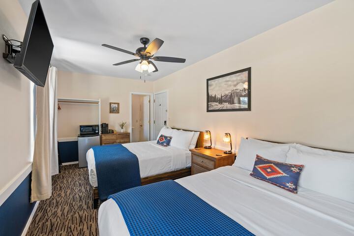 Room 35 of 47