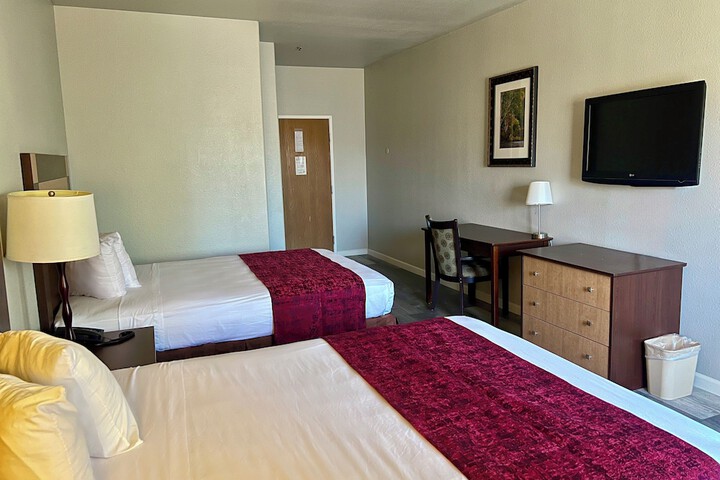 Room 14 of 27