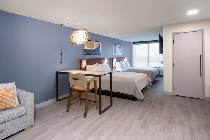Room 61 of 84