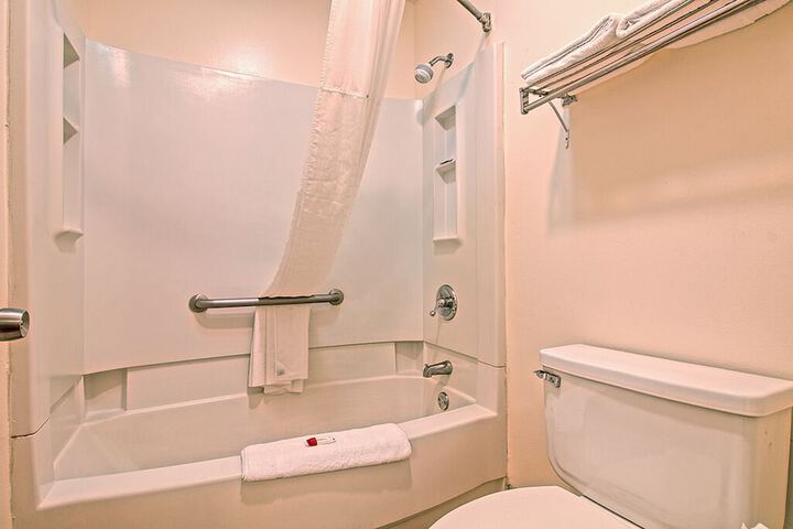Room 17 of 20