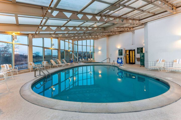 Pool 11 of 53
