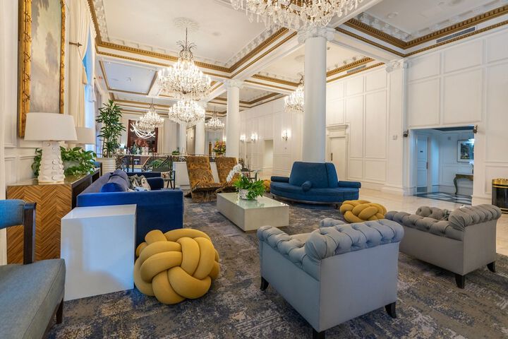 Hotel Interior 19 of 212