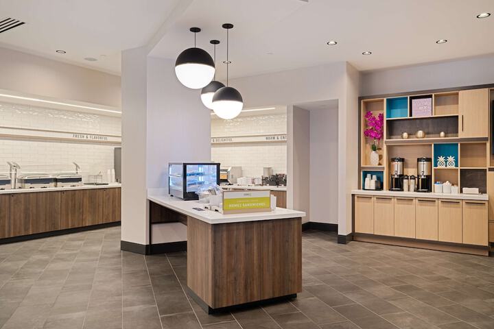 Home2 Suites by Hilton Atlanta Airport College Park