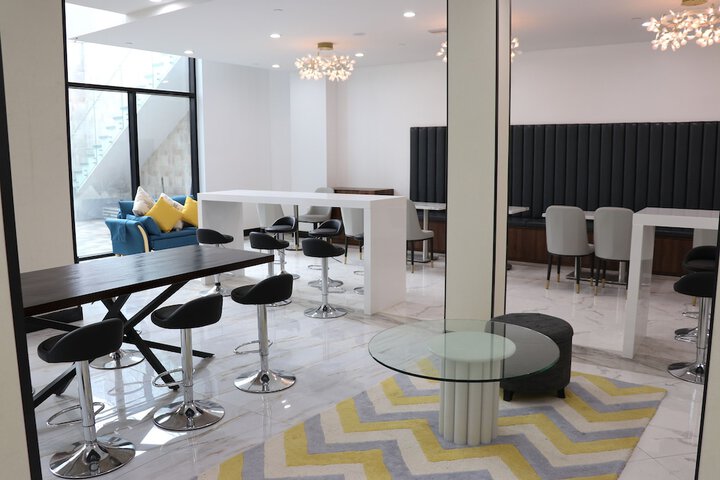 Hotel Interior 7 of 27