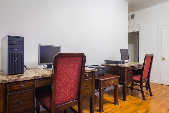 Business Center 40 of 40